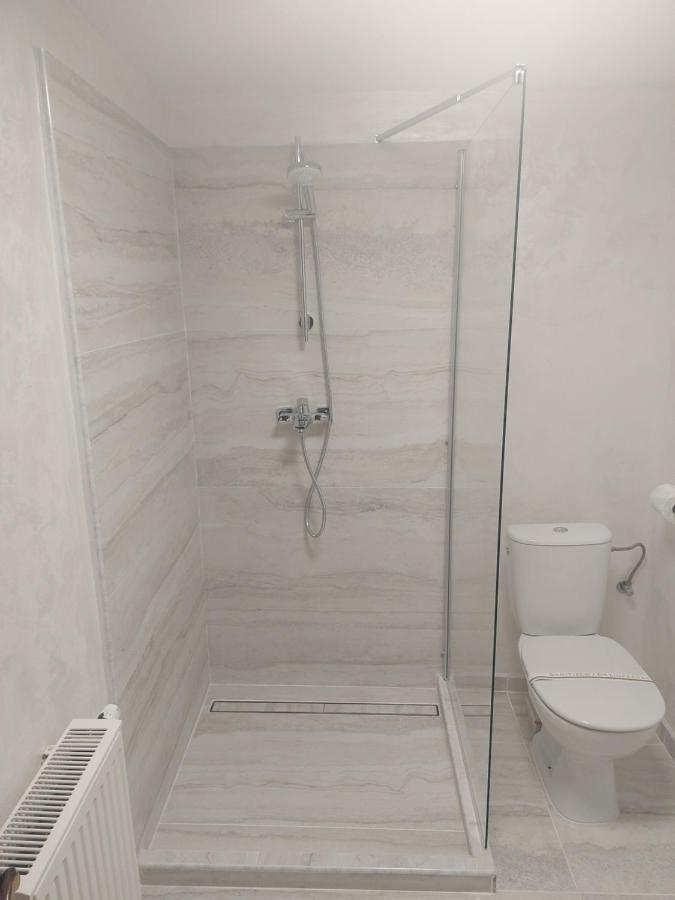 Casa Luca Hotel Moldova Noua Eksteriør billede