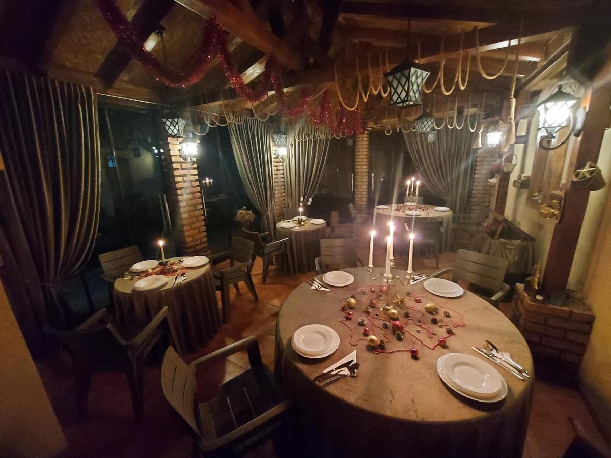 Casa Luca Hotel Moldova Noua Eksteriør billede