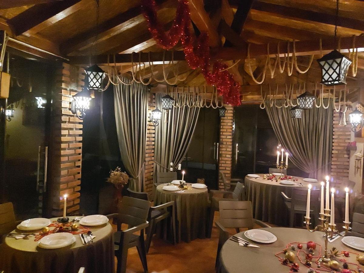 Casa Luca Hotel Moldova Noua Eksteriør billede