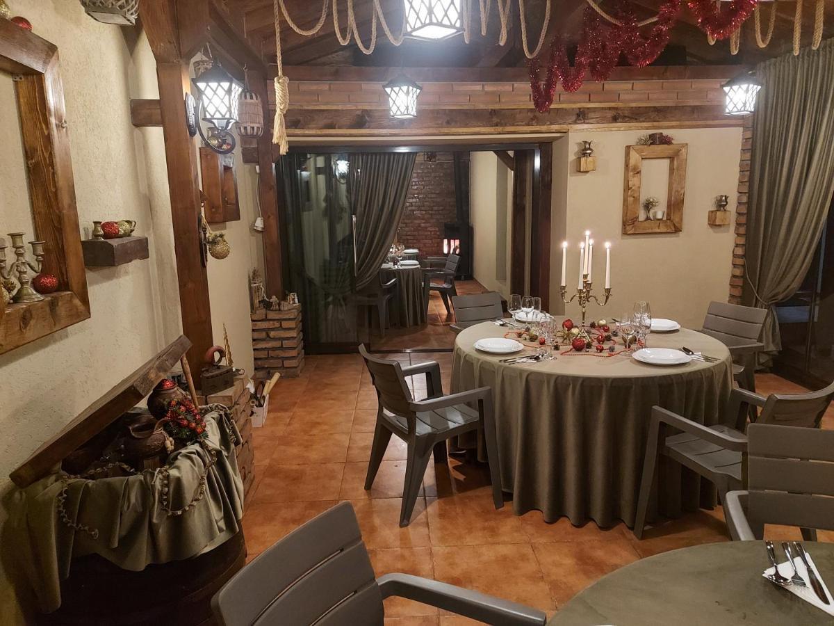 Casa Luca Hotel Moldova Noua Eksteriør billede